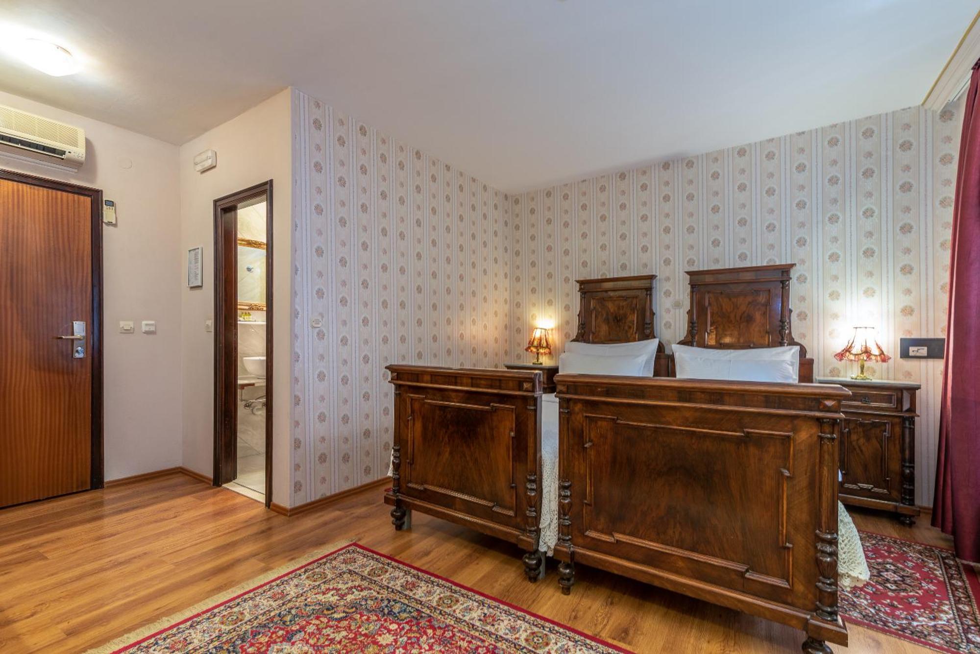 Heritage Hotel Pasike Trogir Exterior foto
