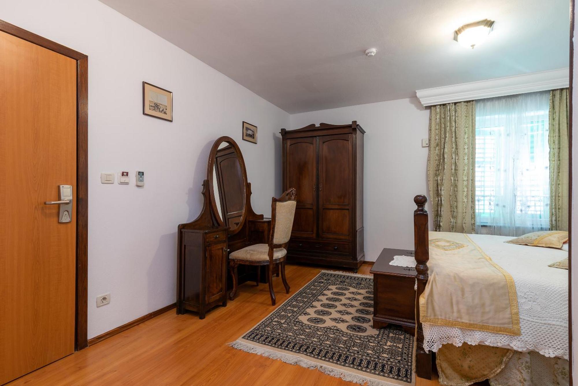 Heritage Hotel Pasike Trogir Exterior foto